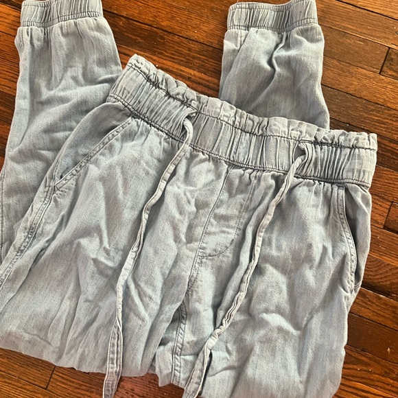 Hollister size small jogger pants - Picture 1 of 2